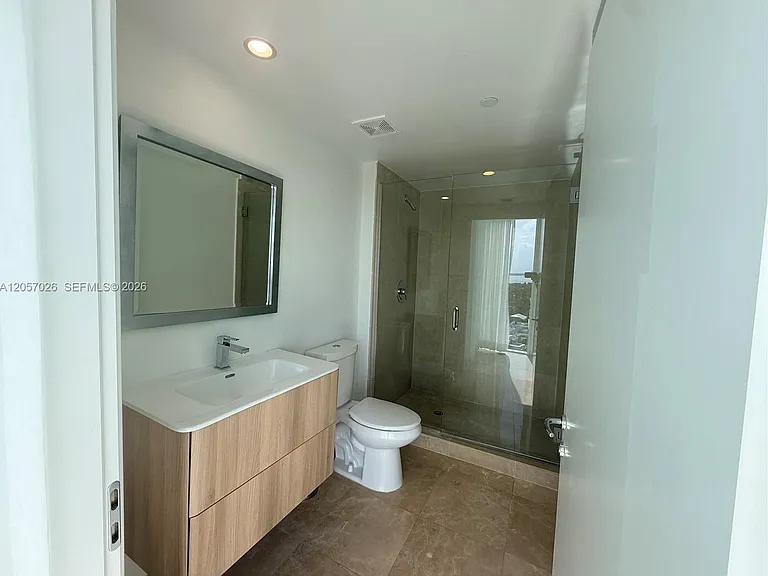 6000 Indian Creek Dr #17A — Photo 18