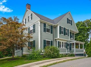 98 Hillside Ave, Melrose, MA 02176