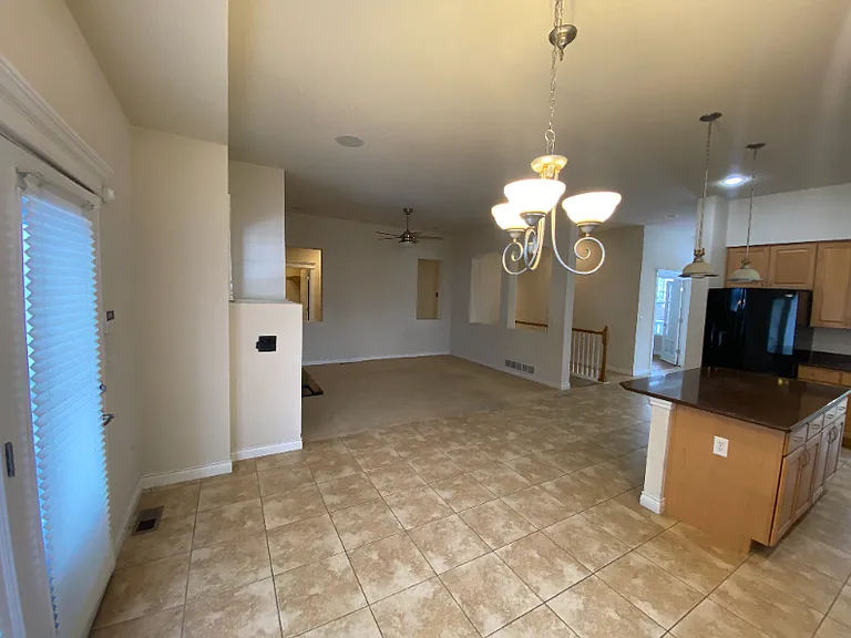 2852 Wabash St — Photo 30