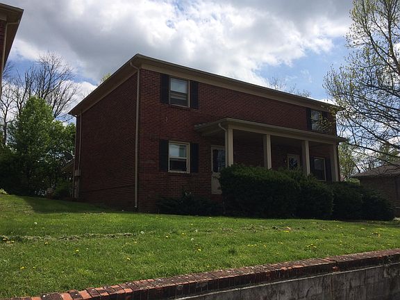 2nd image of 1651 Foxhaven Dr APT 4