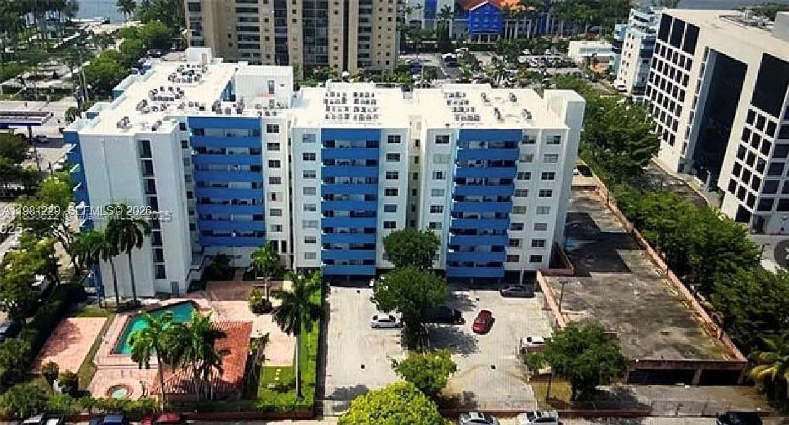 Building Photo - 5050 NW 7th St #511