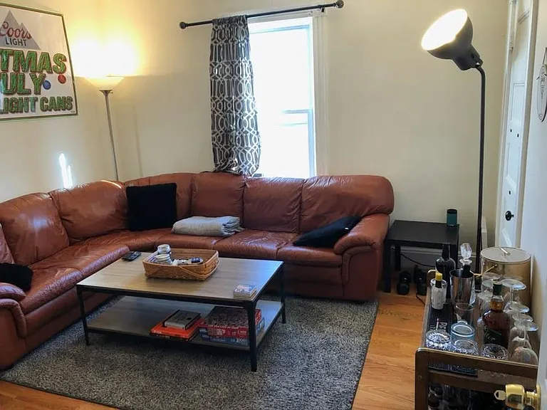 2 Winship Pl — Photo 4
