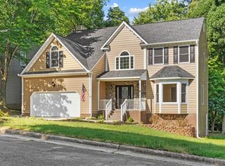 5 Creekstone Ct, Greensboro, NC 27407