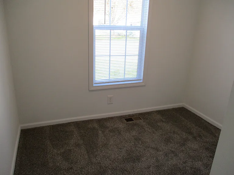 6471 S Division Ave — Photo 18