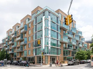 111 Kent Avenue 2U image 1 of 24
