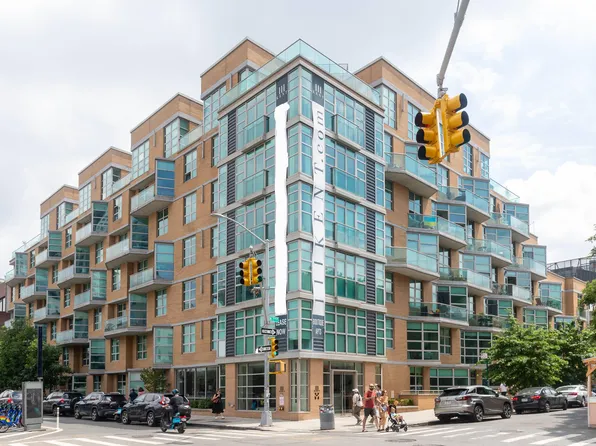 111 Kent Avenue image 1 of 21