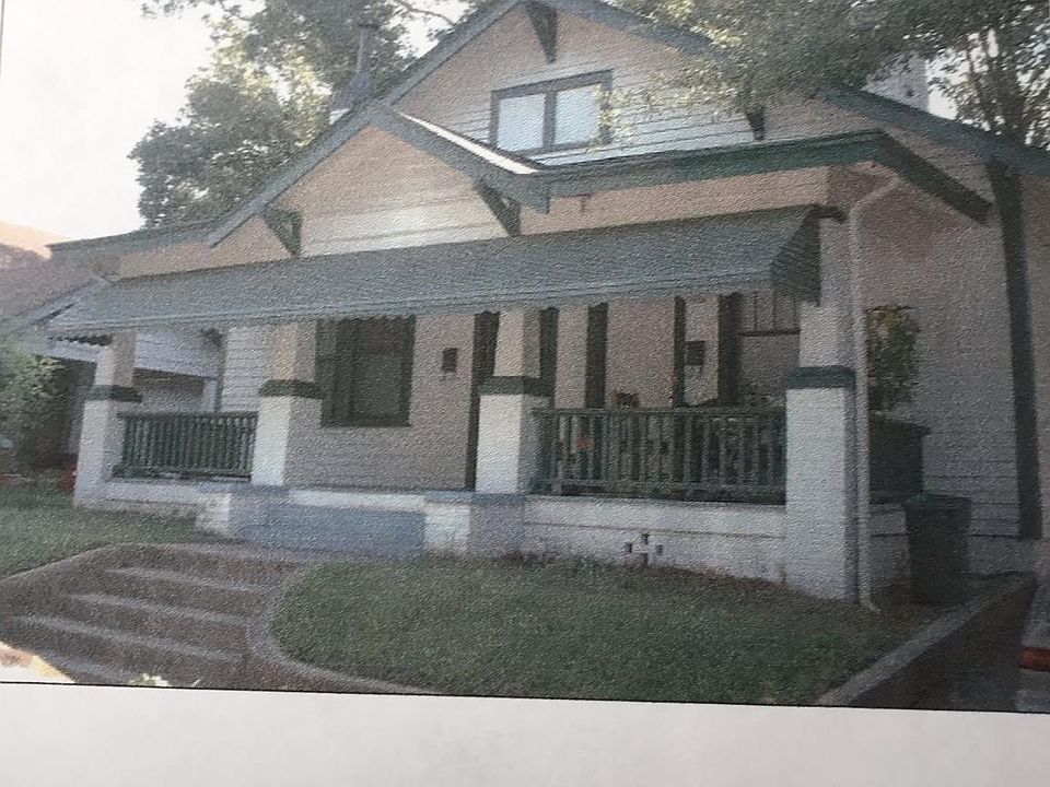 Who doesn't love a huge shady front porch?