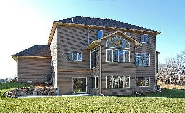 2nd image of 12985 Urbank Ct NE