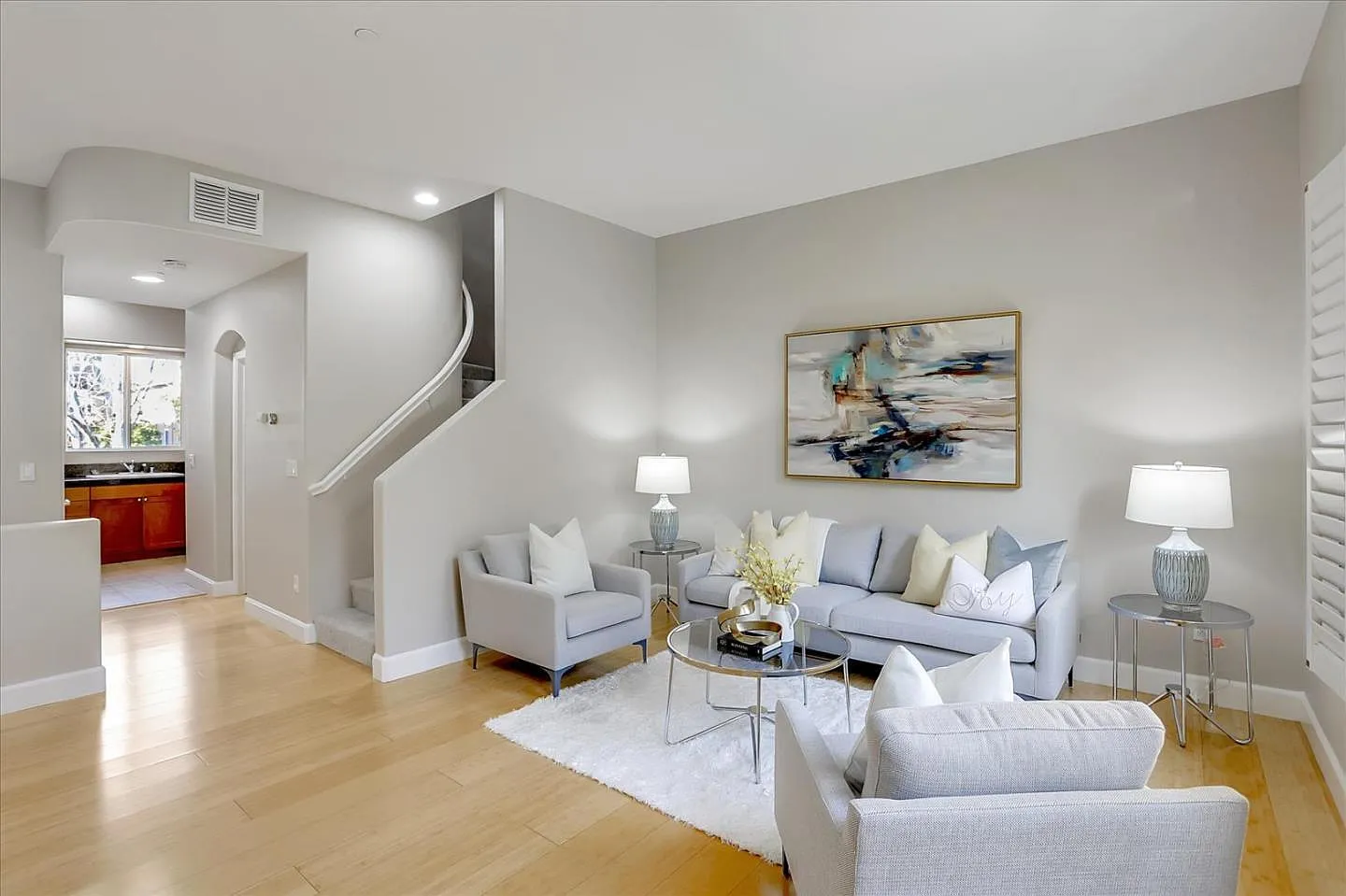 3 bed, 3.5 bath, 1404 sqft, $4,050 — Photo 4