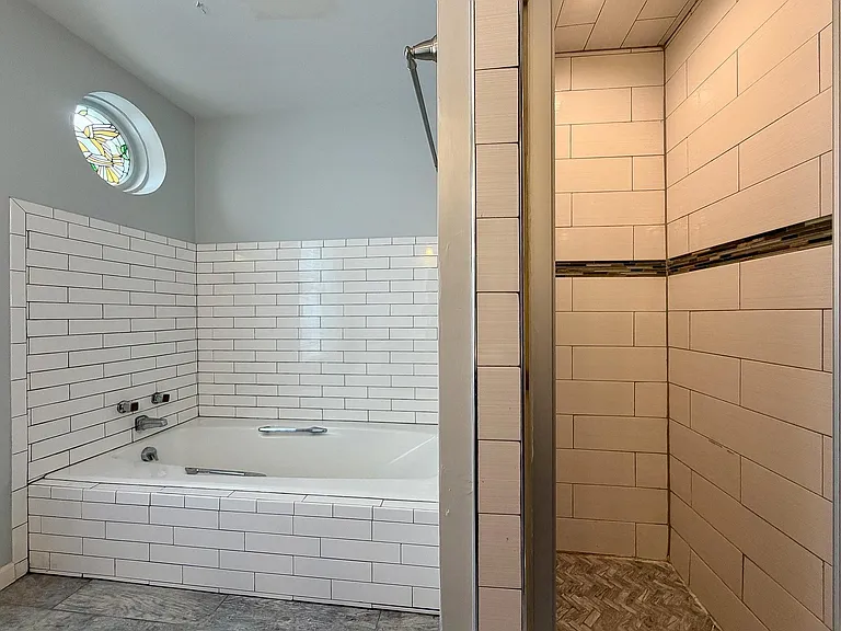 418 Hudson St #1 — Photo 22