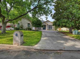 316 San Saba St, Meadowlakes, TX 78654