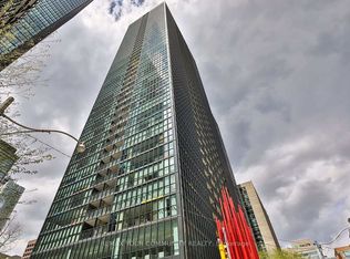 110 Charles St E #1704, Toronto, ON M4Y 1T5