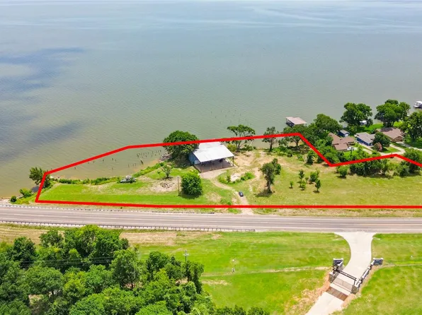 10390 Us Highway 190 E, Pointblank, TX 77364