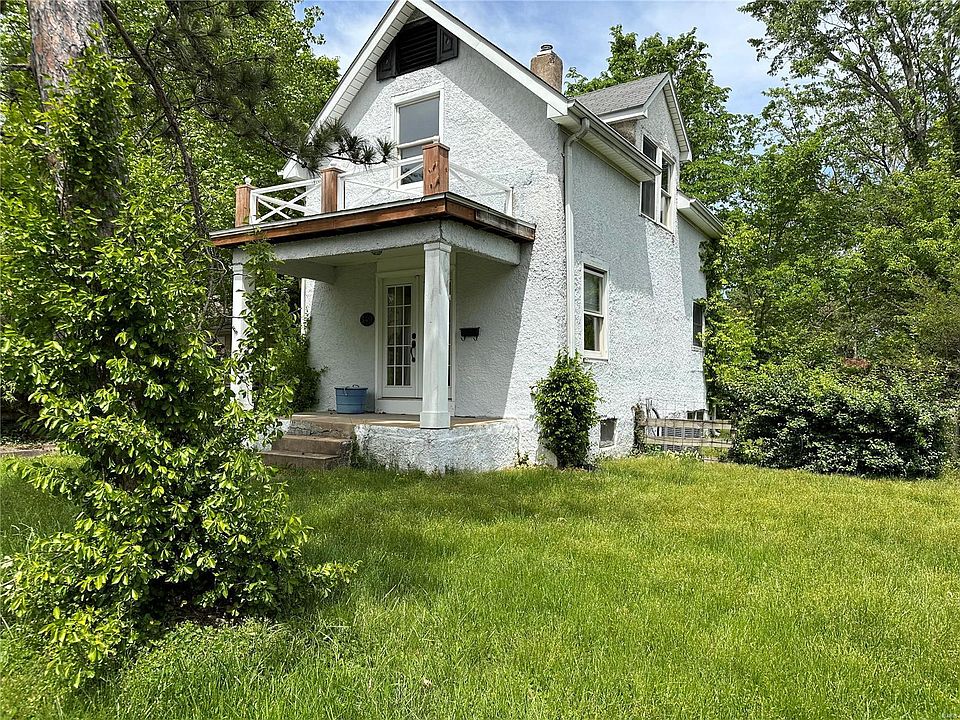 2nd image of 349 Peeke Ave