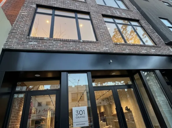 301 Grand St #3, New York, NY 10002