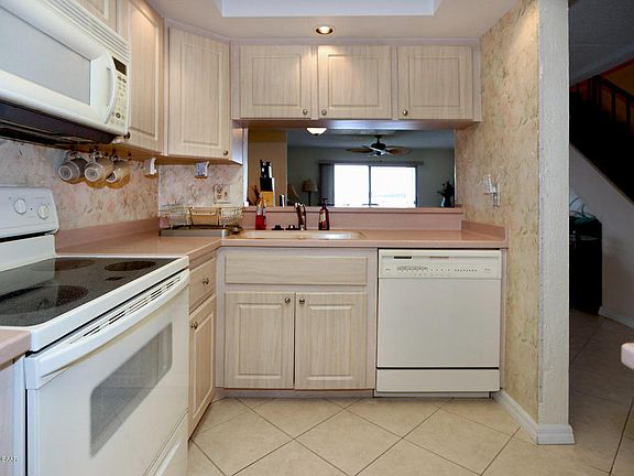 4th image of 144 S Halifax Ave APT 54