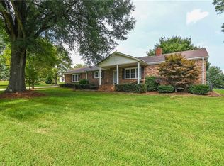 7836 Alcorn Rd, Oak Ridge, NC 27310