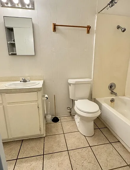 209 Hodge St #102 — Photo 10