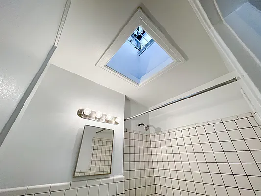 Rented by Kahen Properties | media 21