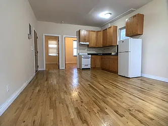 37-09 Crescent Street