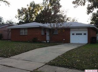 519 Oak Park Rd, Bartlesville, OK 74003