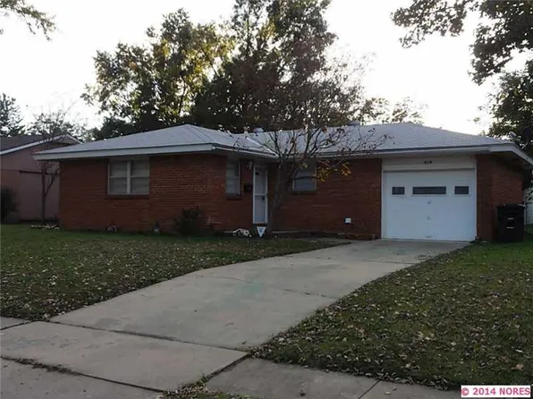 519 Oak Park Rd, Bartlesville, OK 74003