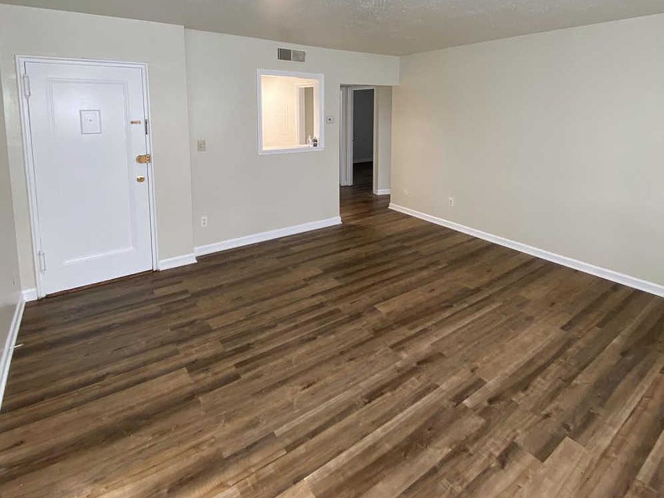 1st image of 2922 Willston Pl APT 101