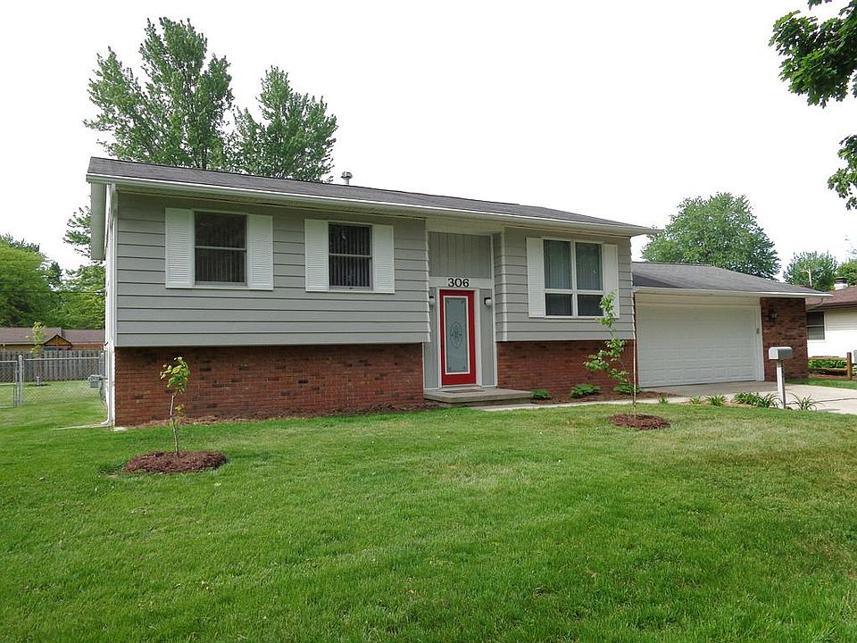 1st image of 306 Hollybrook Dr