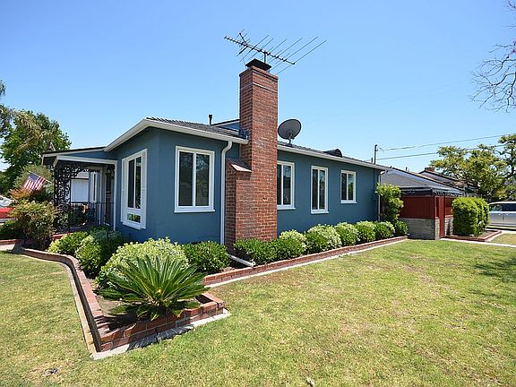 Side of House on Corner Lot