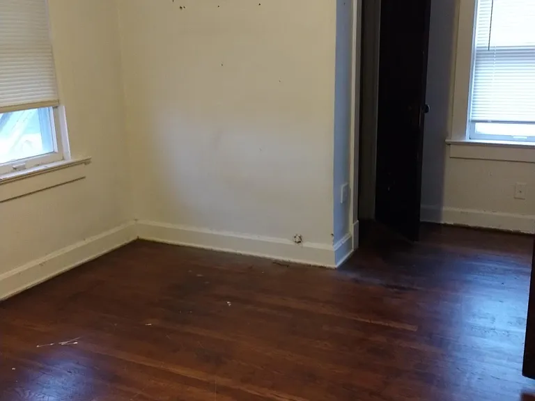 3725 Agnes Ave — Photo 10