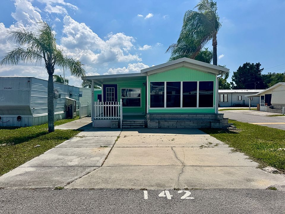 1st image of 6735 Hammock Rd #142