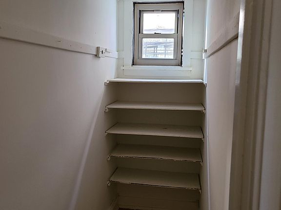5th image of 4332 N Hermitage Ave #5W1