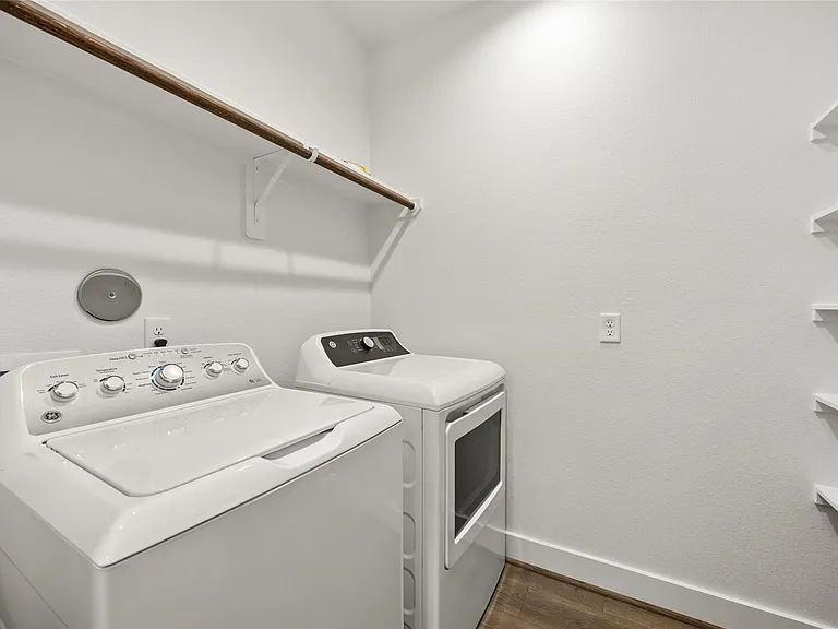 2710 Bronze Vista Dr — Photo 23