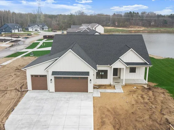 4736 Lexem Dr, Hudsonville, MI 49426