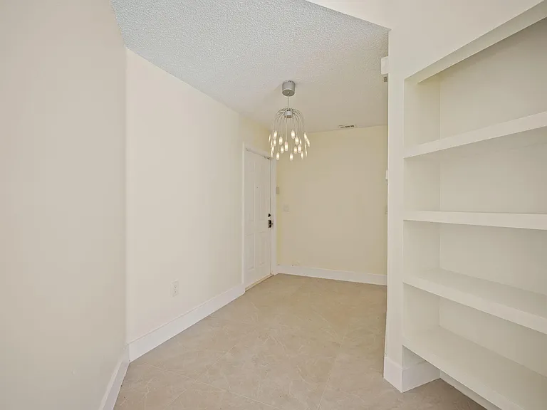 13400 NW 5th Ct — Photo 5