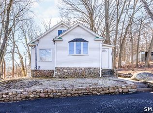 148 Burwell Rd, West Haven, CT 06516