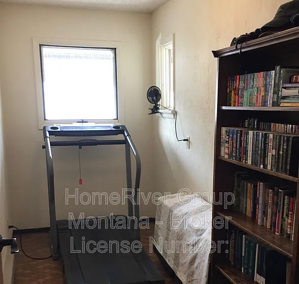 21800 Jones Rd — Photo 11