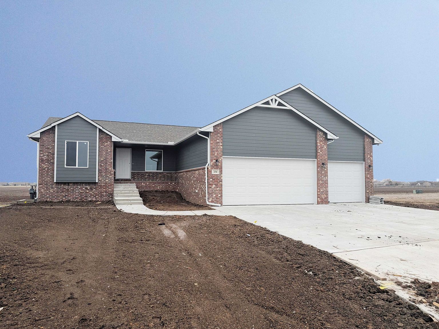 234 Summer Ct, Newton, KS 67114 | Zillow