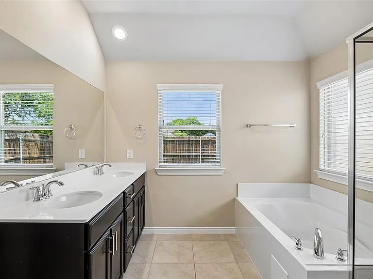 10016 Kemah Pl — Photo 15