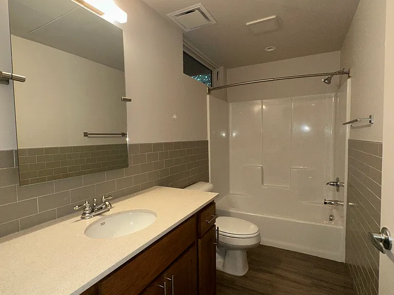 3223 Kavanaugh Blvd — Photo 9