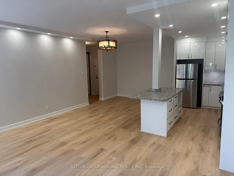 40 Baif Blvd #105 — Photo 4