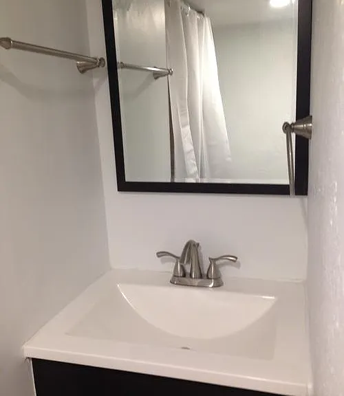 18 Holt St — Photo 18