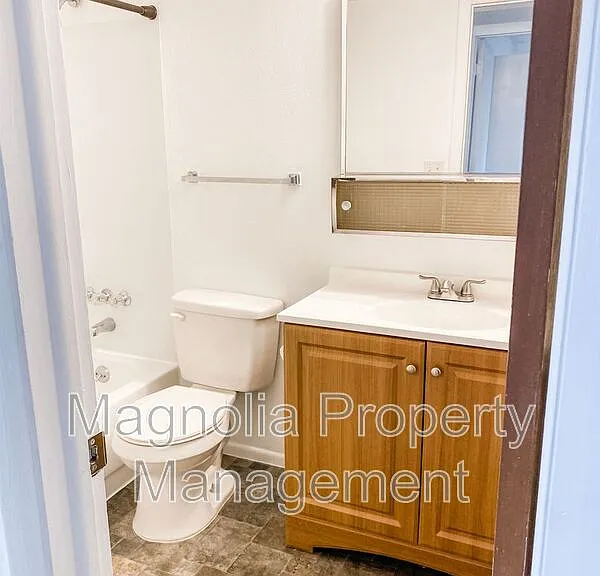 5545 Bowden Loop #D — Photo 6