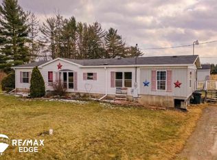 9473 Baldwin Rd, Gaines, MI 48436