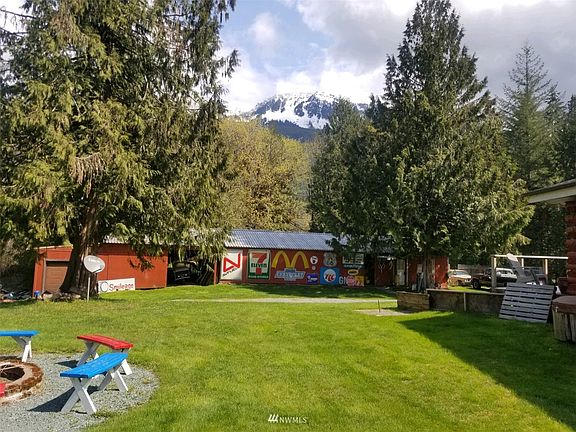 Perfect Views of Sauk from the Property!!!