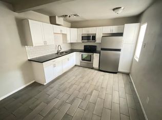 5643 S 8th St, Phoenix, AZ 85040