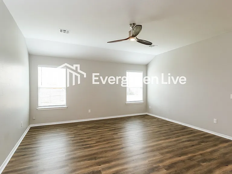 8564 SW 44th Ter — Photo 6