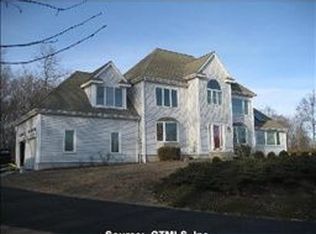 13 Barley Hill Rd, Old Saybrook, CT 06475