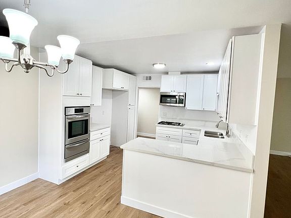 2nd image of 4647 Vista Del Monte Ave APT 108