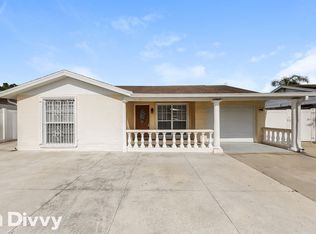 8913 Peppermill Ct, Tampa, FL 33634